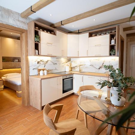 42° North Apartments 蒂瓦特 外观 照片