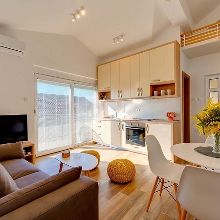 42° North Apartments 蒂瓦特 外观 照片