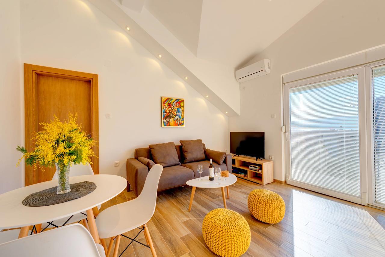 42° North Apartments 蒂瓦特 外观 照片